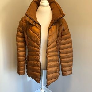 Bernardo rust color brand new jacket